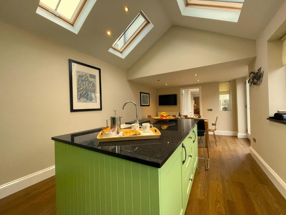 Вилла Wordsworth House Hot Tub Hire Available Кесвик Экстерьер фото